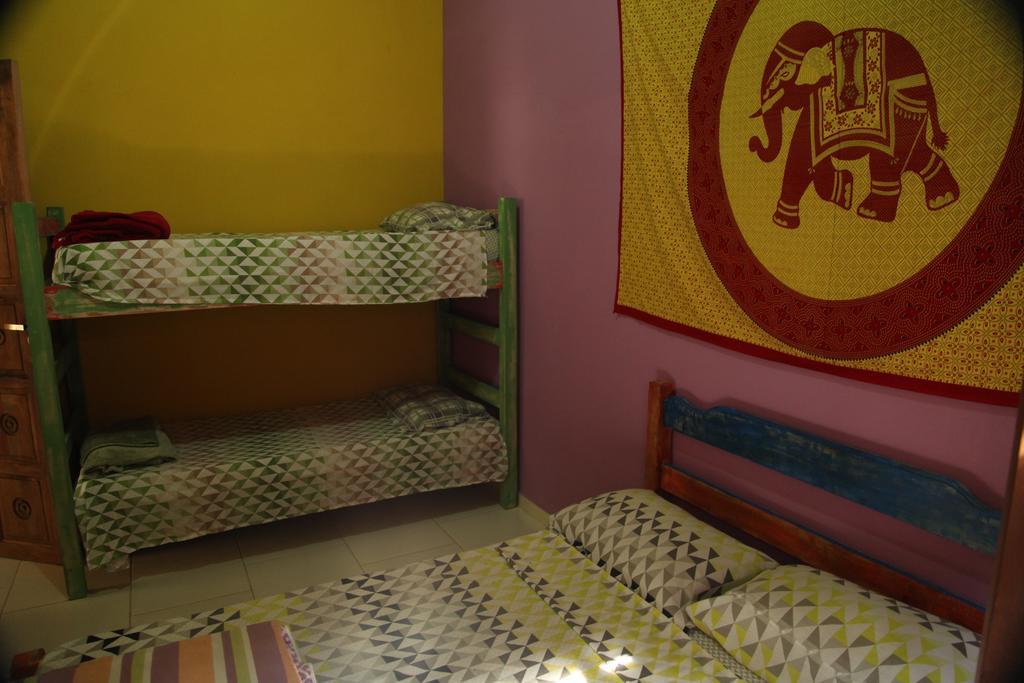 Namaste Hostel E Pousada Paraty Araquari Quarto foto